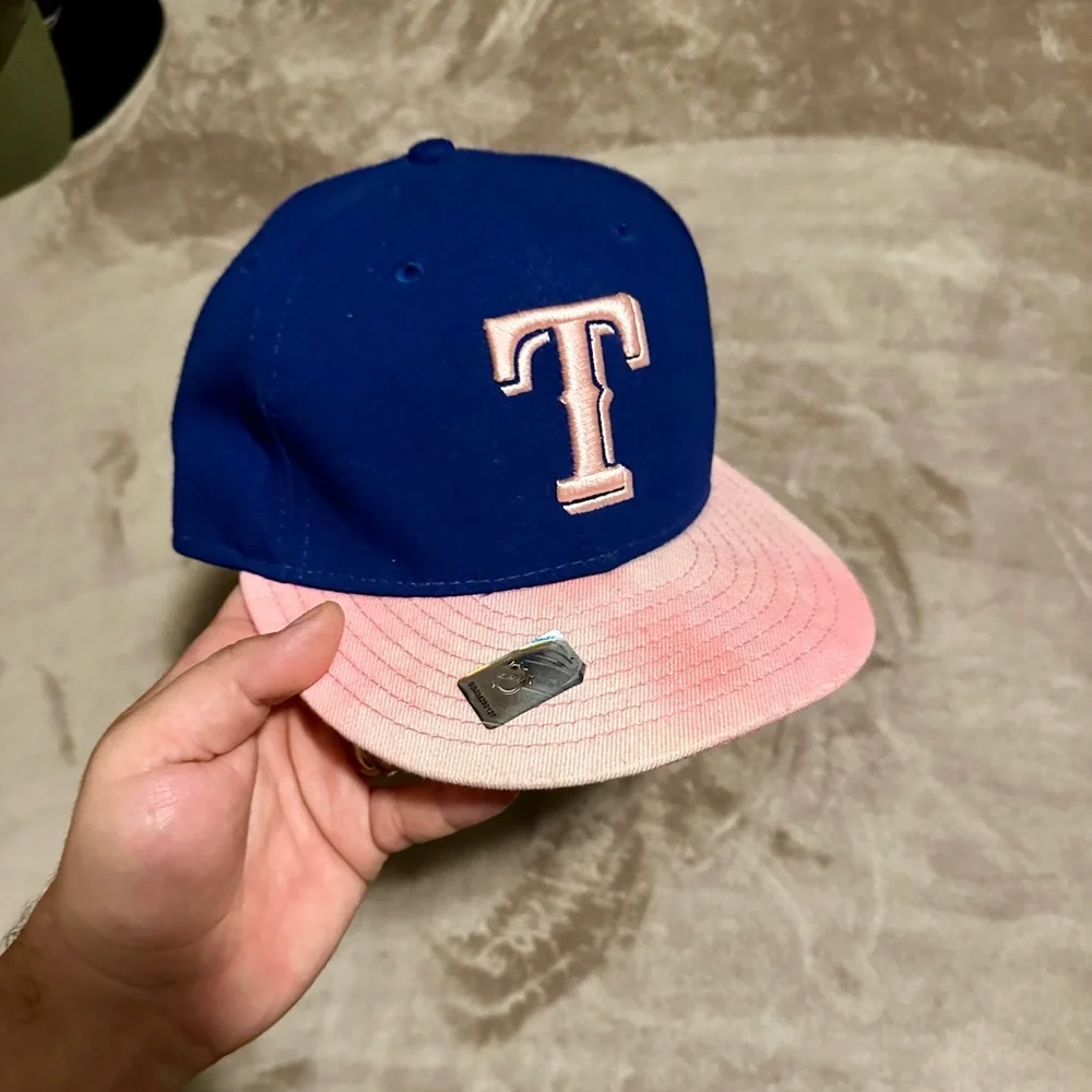 Texas Rangers Hat blue pink hat fitted 7 1/8 - Picture 1 of 7